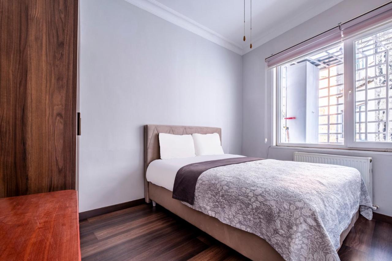 Ferienwohnung Sleek Flat 50 M To Bull Statue In Kadikoy Istanbul Exterior foto