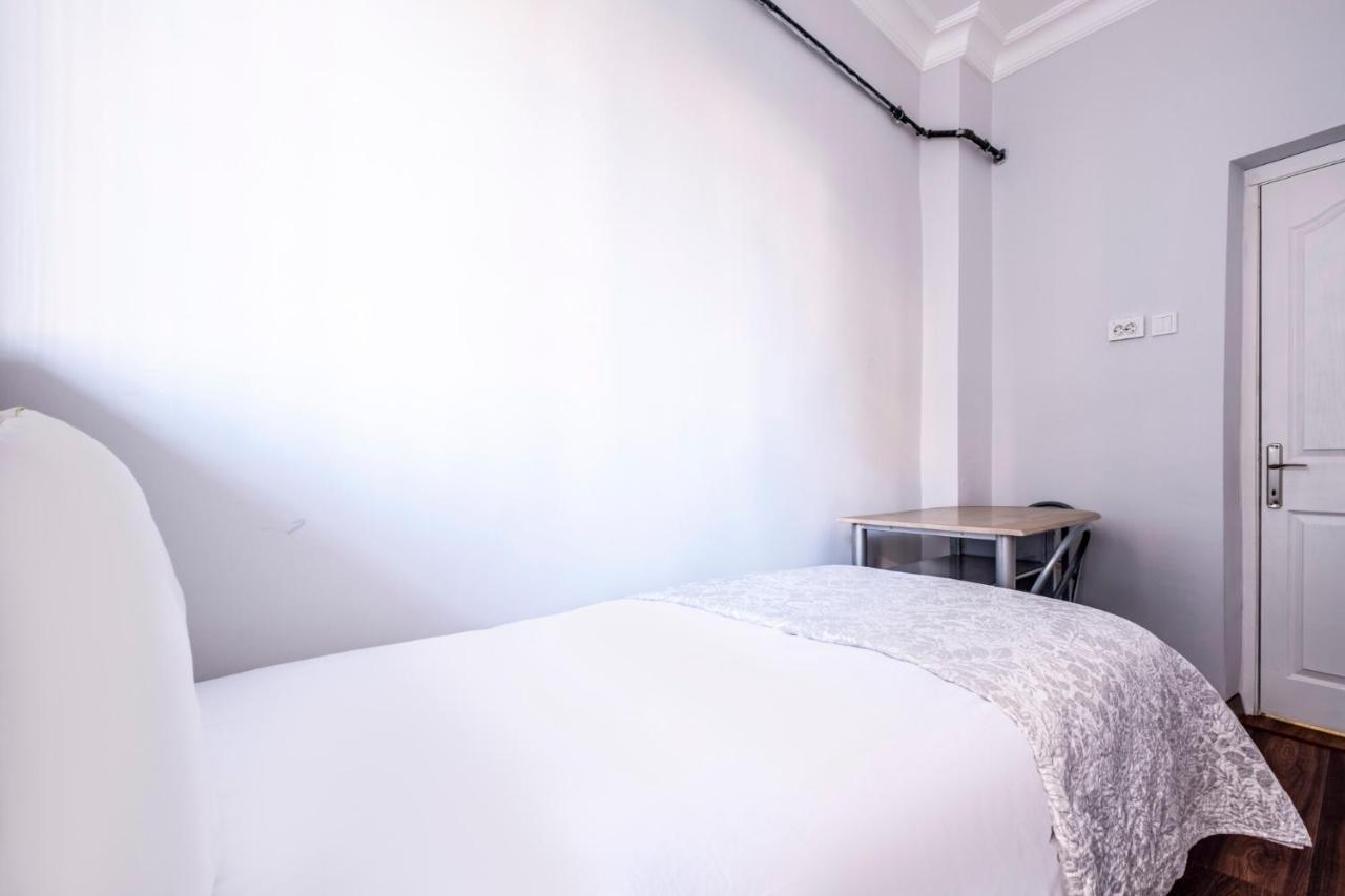 Ferienwohnung Sleek Flat 50 M To Bull Statue In Kadikoy Istanbul Exterior foto